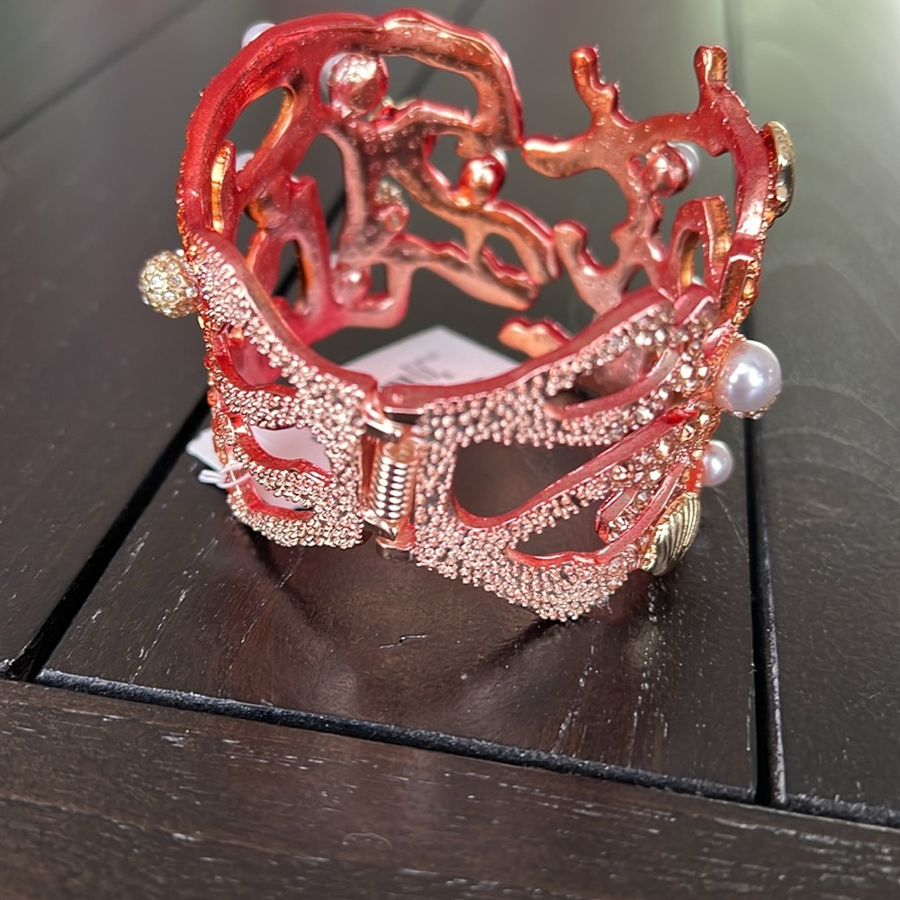 Betsey Johnson Bangle Bracelet - Picture 7 of 11
